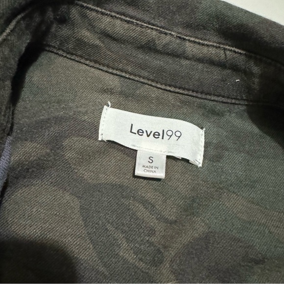 Level 99 Gina Utility Jacket Green Midnight Camo Print Snap Button Jacket Small - Picture 2 of 3